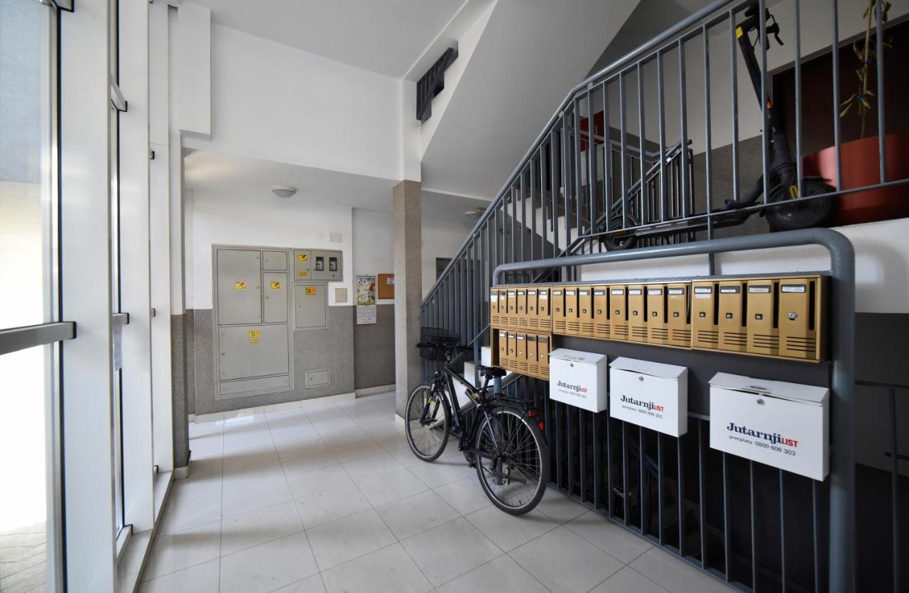 Lavir Apartment With Parking Загреб Екстериор снимка