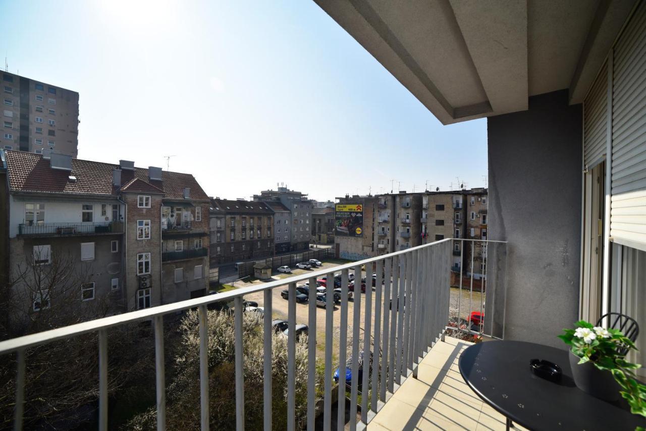 Lavir Apartment With Parking Загреб Екстериор снимка